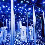 凡蒂洛大型游乐设备镜子迷宫 玻璃钢底座彩色灯光效果魔幻迷宫
