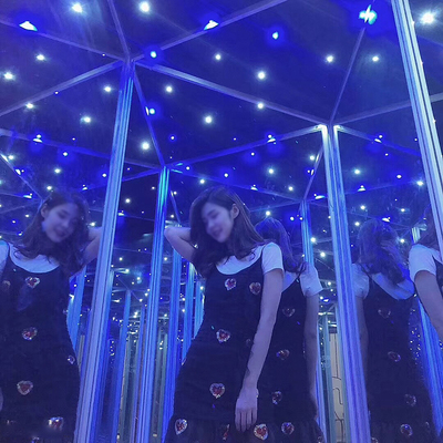 定制大型商场超市室内镜子迷宫游乐设备 玻璃彩色灯光效果迷宫