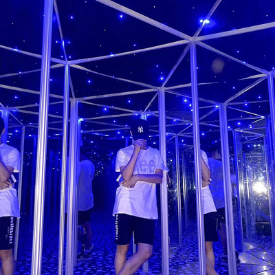 镜子迷宫厂家直销 错觉艺术展品魔幻迷宫大型游乐设备制作厂家