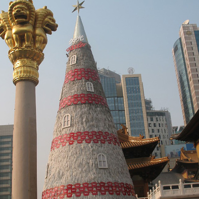 大型仿真圣诞树定制户外异形10米装饰七彩造型圣诞树源头厂家定制