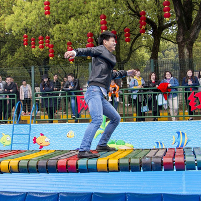 凡蒂洛专业网红桥生产厂家 摇摆桥加工定制