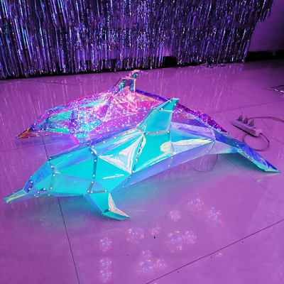 厂家制作炫彩亚克力 海洋主题海豚幻彩雕塑欢迎到厂咨询