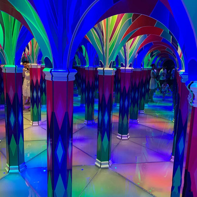 定制出售户外创意镜子迷宫 蜂巢迷宫 大型户外游乐暖场设备厂家直销